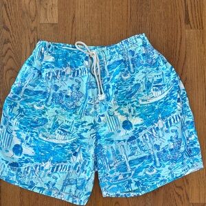Lilly Pulitzer Men’s Capri Trunk Fresh Catch Toile, size Large.